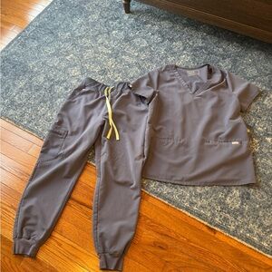 Figs Women's Scrub Set in Slate Gray with Yellow Drawstring